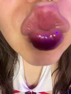 Solo_yoss' Live XXX Chat