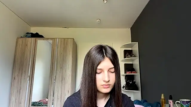 SpanishRooter's Live XXX Chat