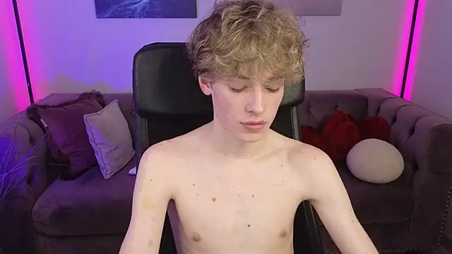 Chat +18 de kevingarsiaa ao vivo