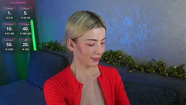 LindaThackerr's Live XXX Chat