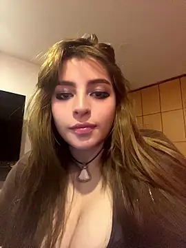 AngelinaNoAngel's Live Chat Room