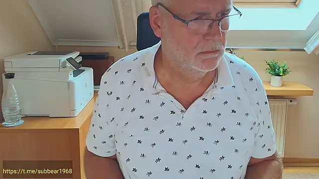 subbear1968's Live XXX Chat