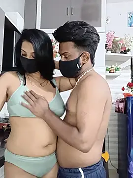 Kaur_Simran_01 élő XXX-chatje