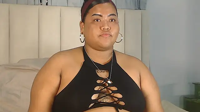 XXX chat uživo modela AlishaMonroe_
