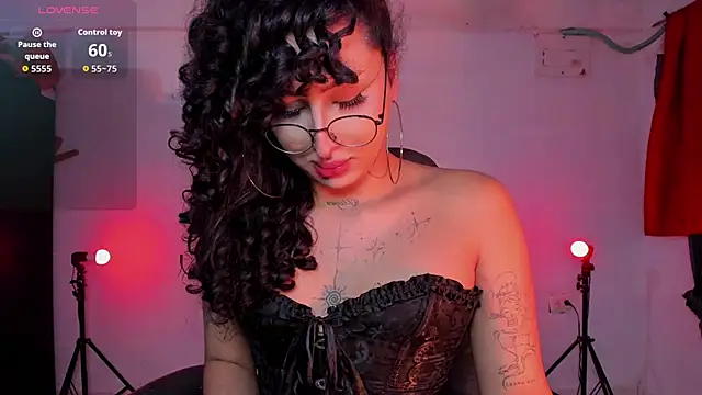 Heka_Prudence Live XXX-Chat