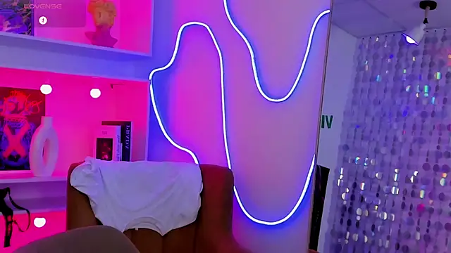 Chat +18 de StephanieSweety ao vivo