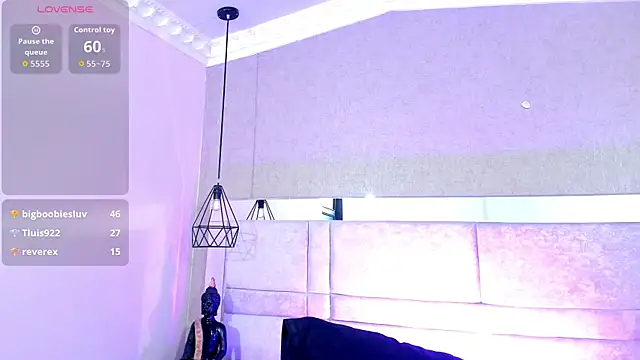kimCosseyy Adlı Modelin Canlı XXX Sohbeti