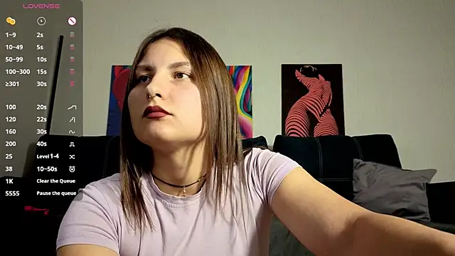 TrixiBell XXX чат на живо