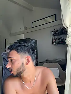 Živý XXX chat Gipsyboysteve