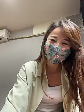 kiss_loo Chat XXX in diretta
