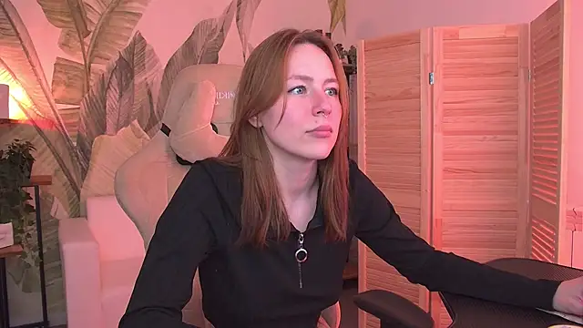 XXX chat uživo modela DamnWitchh