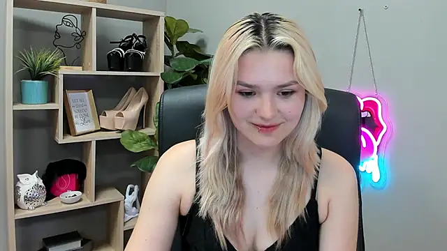 SweetLilyxo – Naživo XXX chat