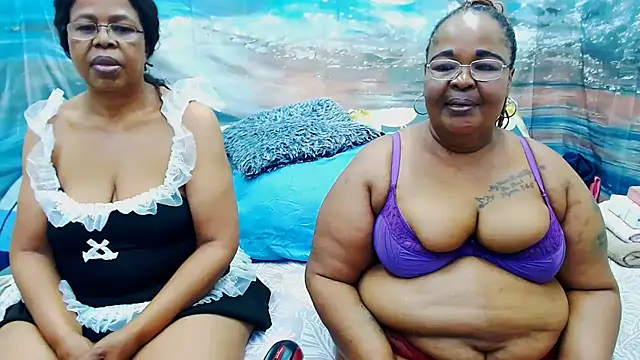 Pokazy przed kamerką – SEXY_MATURExx