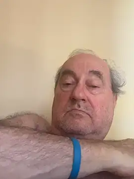 csikar élő XXX-chatje