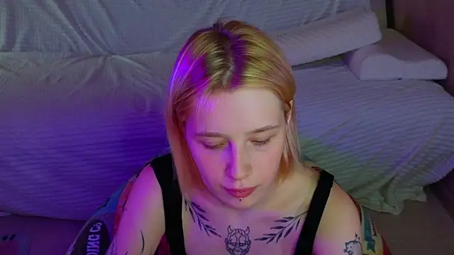 two_gerls_here Live XXX Chat
