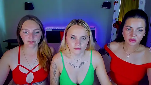 XXX chat uživo modela MagicEyess