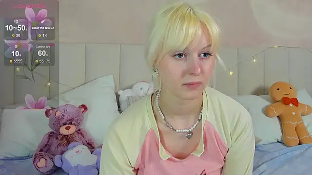 צ'אט XXX בשידור חי של AdeleSilvy