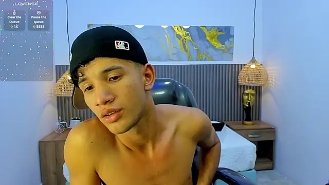 Chat XXX en directo de JDWhite18