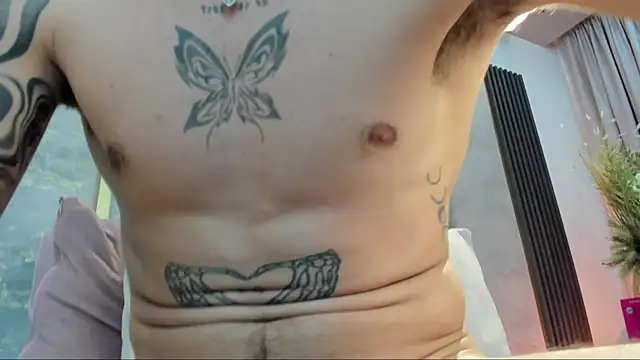 XXX chat uživo modela NikoStone_