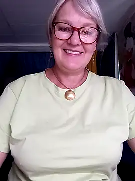 irinamaux Chat XXX live