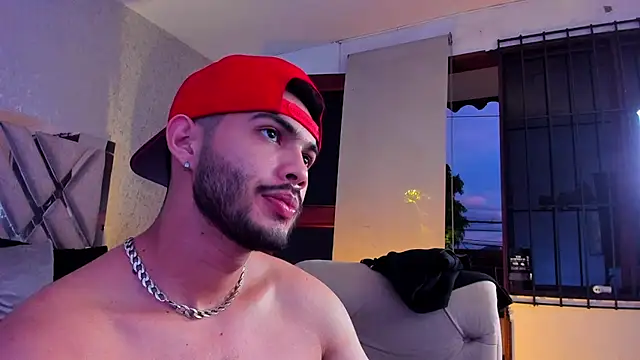Vincentblack Adlı Modelin Canlı XXX Sohbeti