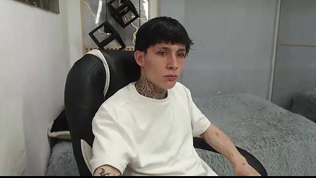 Chat XXX ao vivo de Cry_thereal