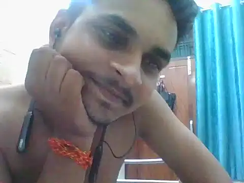 XXX chat uživo modela Sumit_LkO
