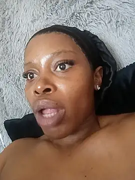 QUEENZAZA Chat XXX live