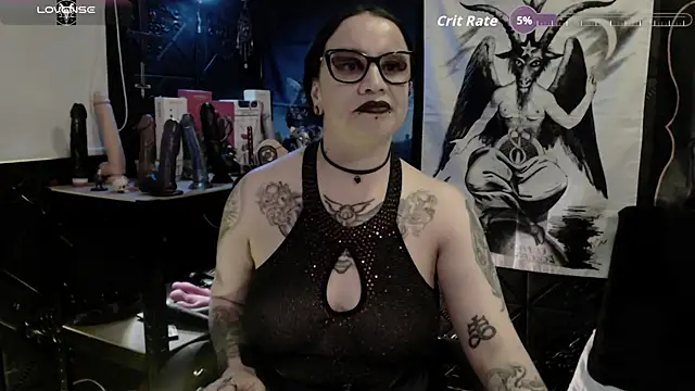 Chat XXX en directo de Evil_Queen_666
