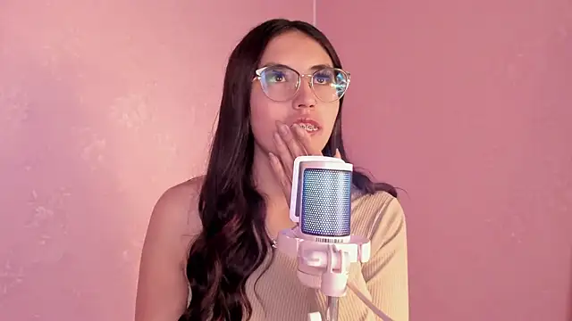 دردشة Valk_submissive الجنسية المباشرة