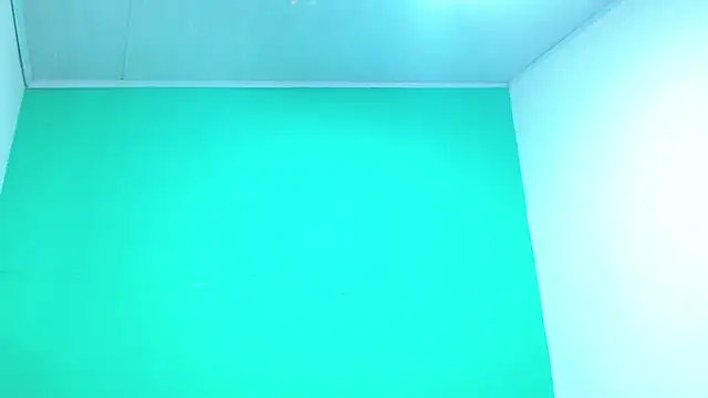 Chat +18 de avaleri_cherry ao vivo