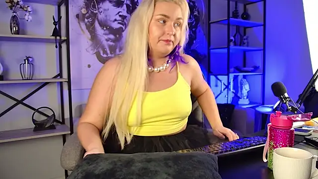 AmelieRowan XXX чат на живо