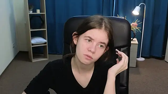 צ'אט XXX בשידור חי של NicolaDevis