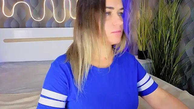 Chat XXX en directo de JuicyMillena
