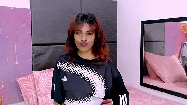 IndianAngelx: онлайн-секс-чат