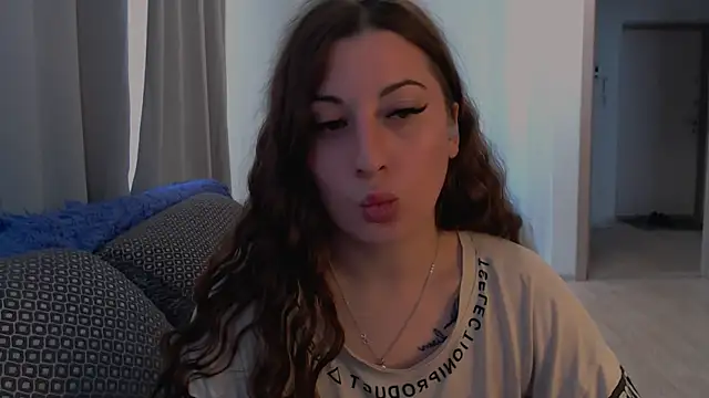 Helen_Adams_ Adlı Modelin Canlı XXX Sohbeti