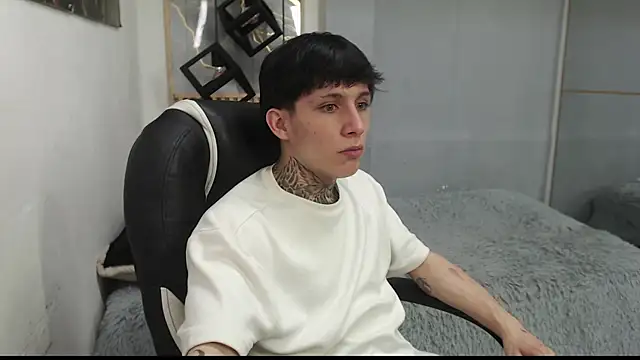 Cry_thereal live XXX chat