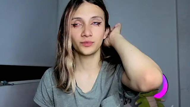 Feniix__ XXX чат на живо