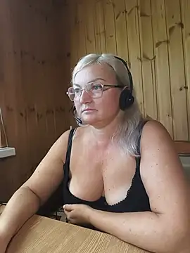 White-Chocolatte's Live XXX Chat