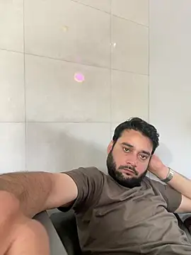 VBRAWN01's Live XXX Chat