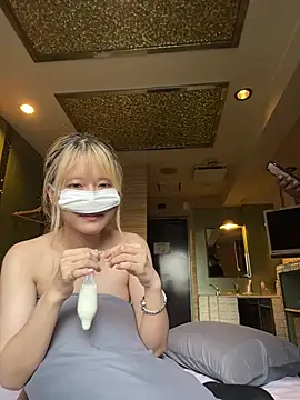 min_214のライブXXXチャット