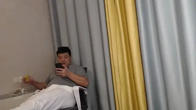 Chat +18 de zhang1118 ao vivo