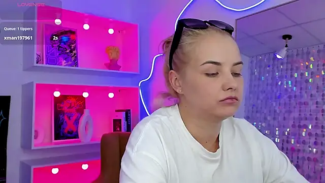 StephanieSweety Live XXX-chat