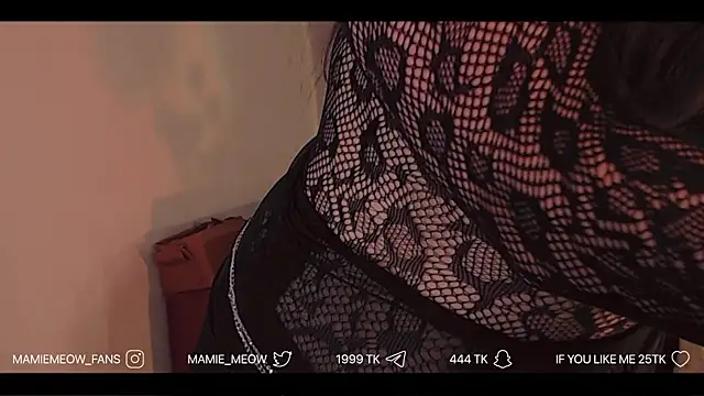 XXX chat uživo modela Mamiemeow