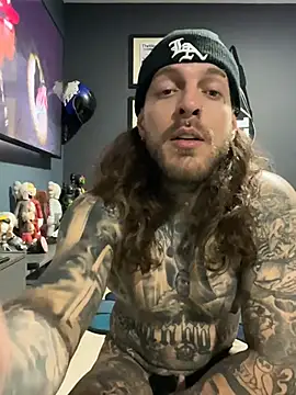 ThomasHells' Live XXX Chat