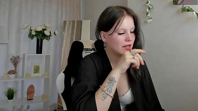 Онлайн чат XXX Peggy_Hun1t