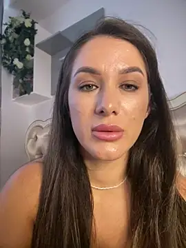 HotXMom_: онлайн-секс-чат