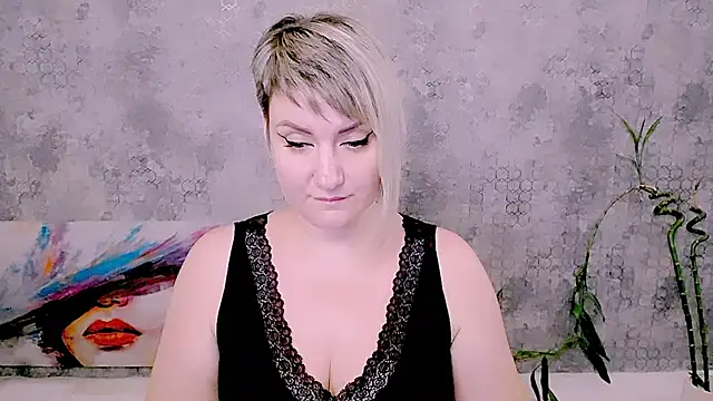 Djullia – Live XXX-chat
