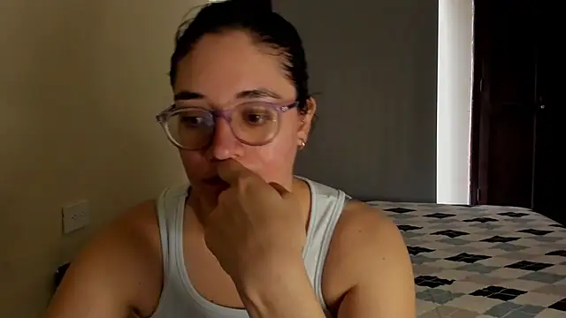 atenas_05_n Live XXX chat