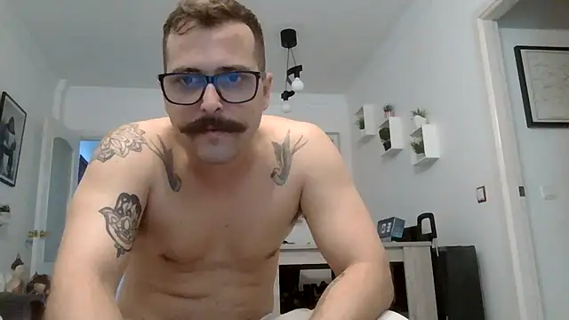 yanick931 Live XXX-Chat